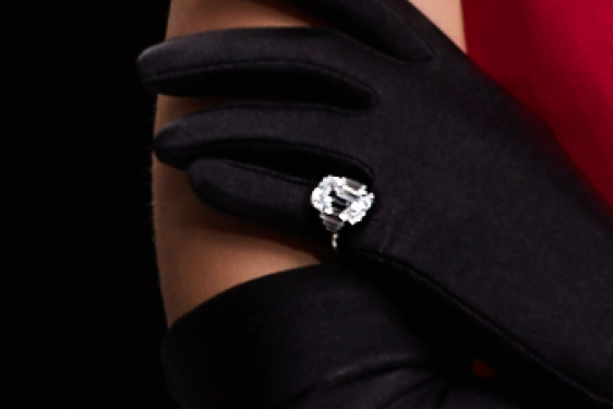 Art Deco Diamond and Onyx Ring