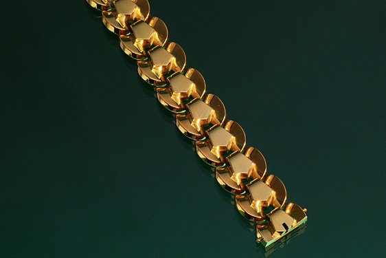 French Gold Bracelet. Circa 1950