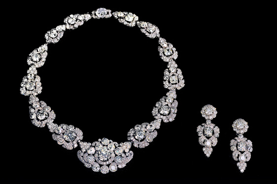 Extraordinary Diamond and Platinum Necklace and Earring Suite by Cartier, London. Circa 1935